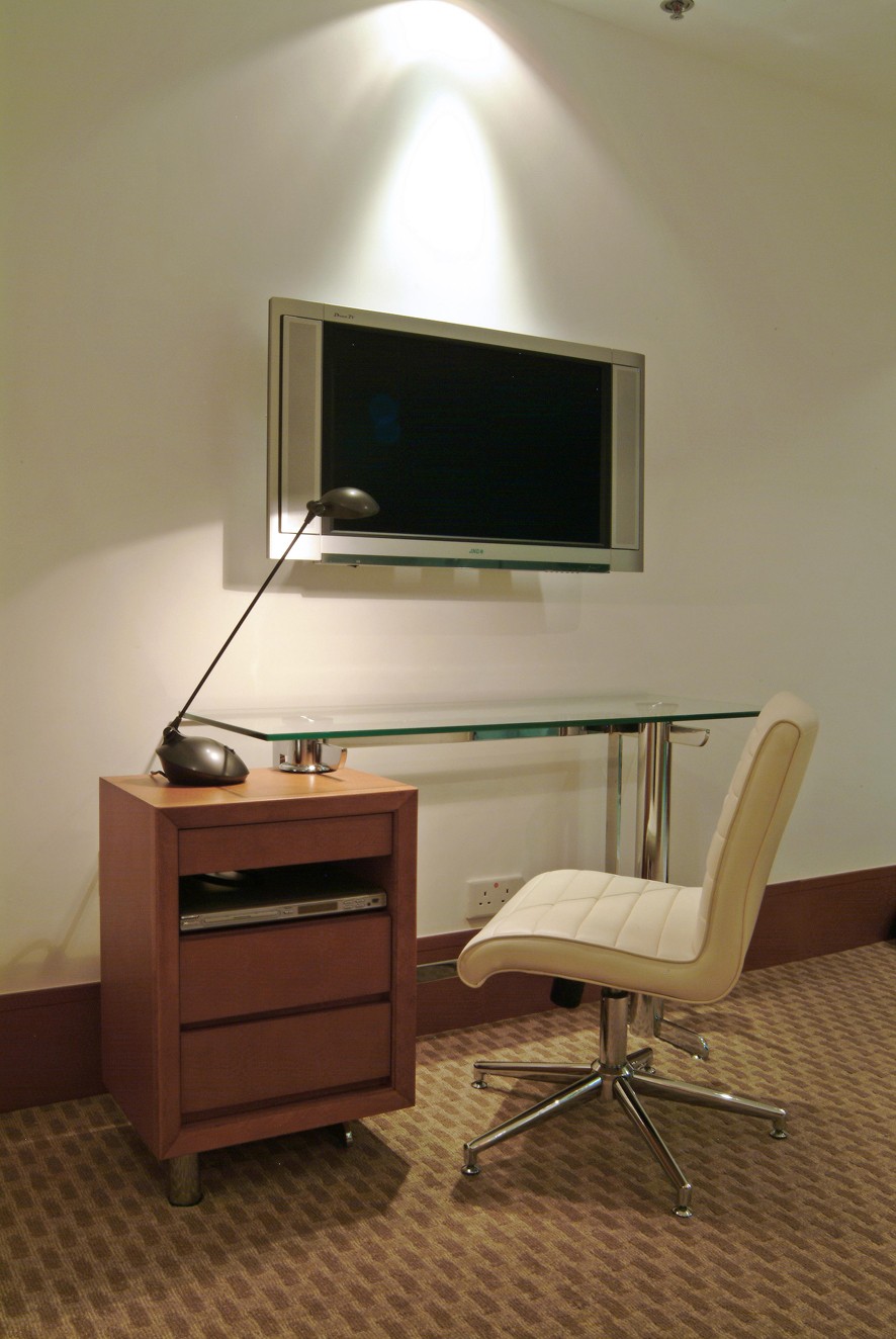 General - LCD TV